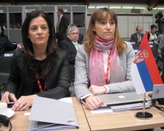 5. mart 2015. Narodne poslanice Marija Obradović i Aleksandra Đurović na Interparlamentarnoj konferenciji u Rigi